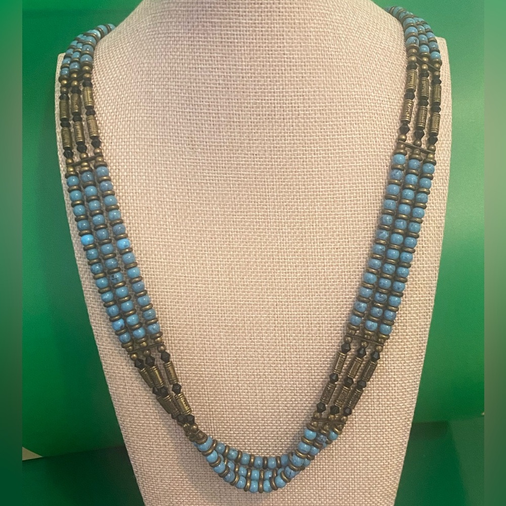 Very cool necklace.